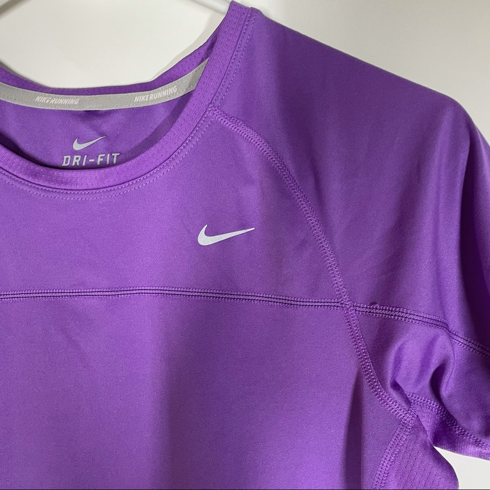 Nike Dri Fit Purple Reflective Running Shirt Size Medium - Picture 6 of 6